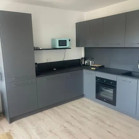 Juan F3 100 M Des Plages Антиб